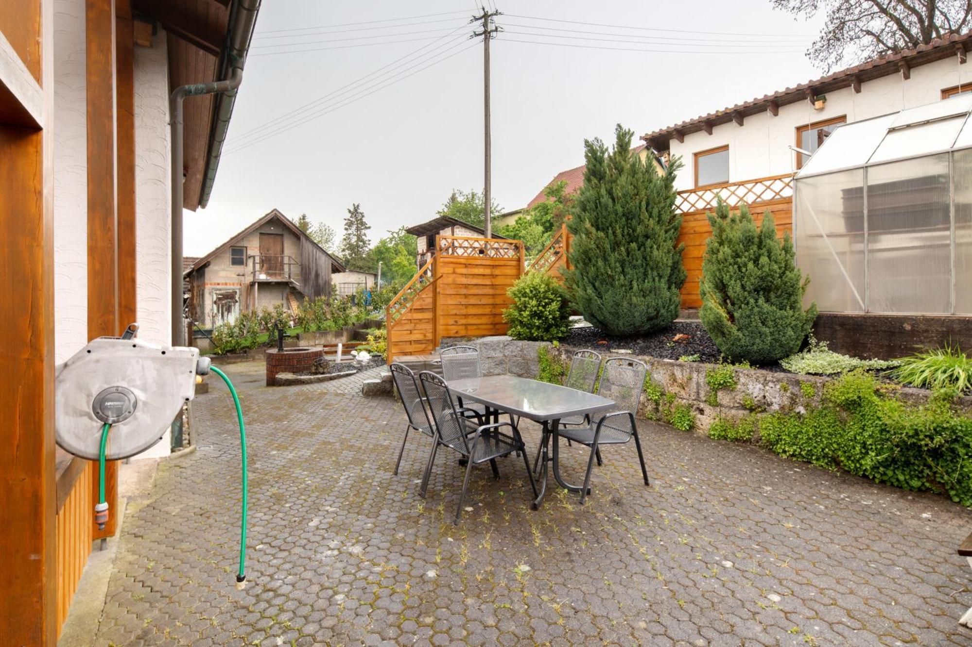 Haus Doris Villa Bad Urach Exterior foto